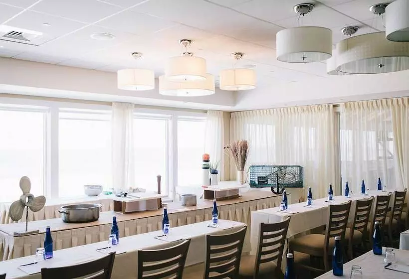 Sea Crest Beach Resort