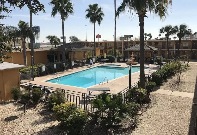 Hotel Americas Best Value Inn Laredo