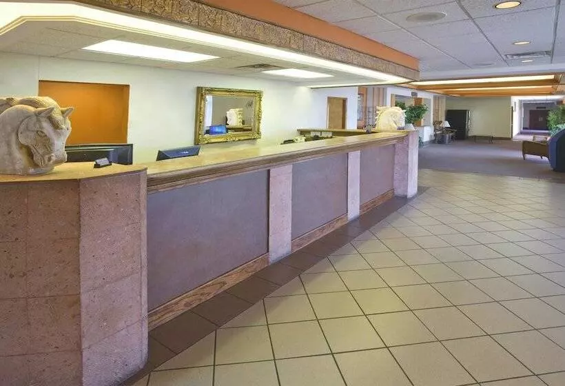 Hotel Americas Best Value Inn Laredo