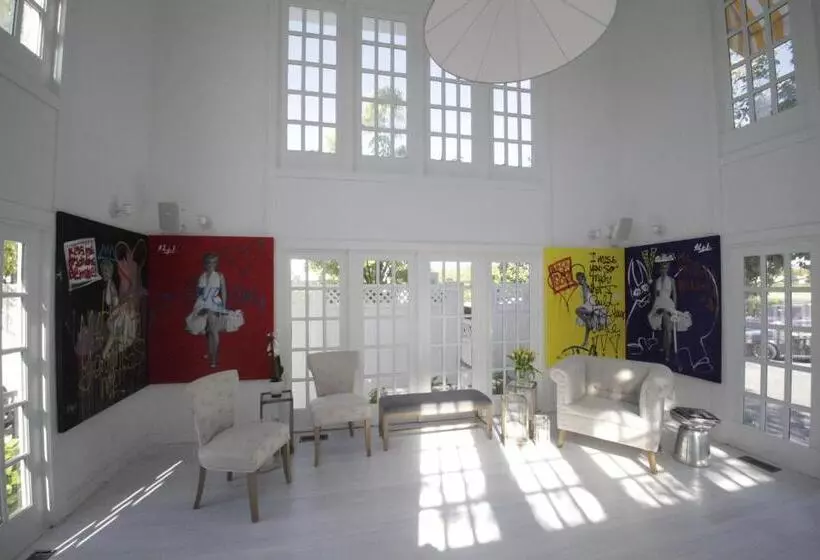 Otel Capri Southampton