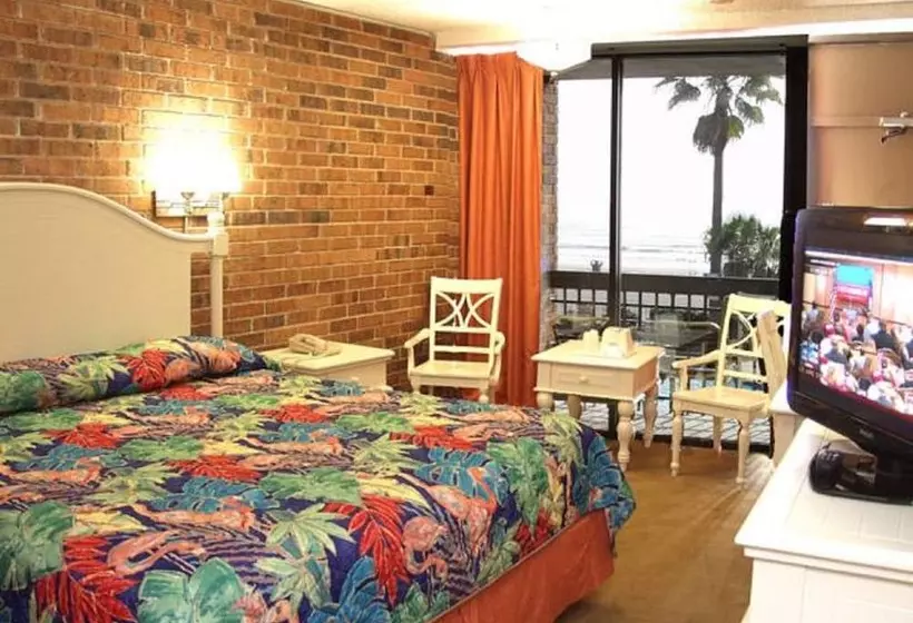 Otel Commodore On The Beach