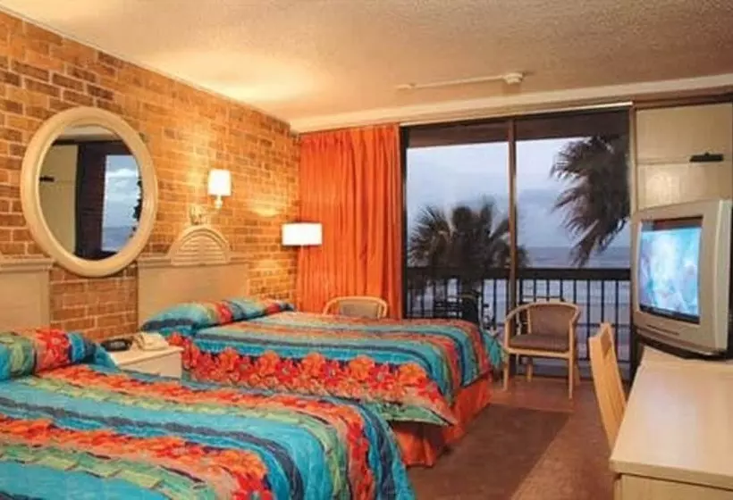 Otel Commodore On The Beach