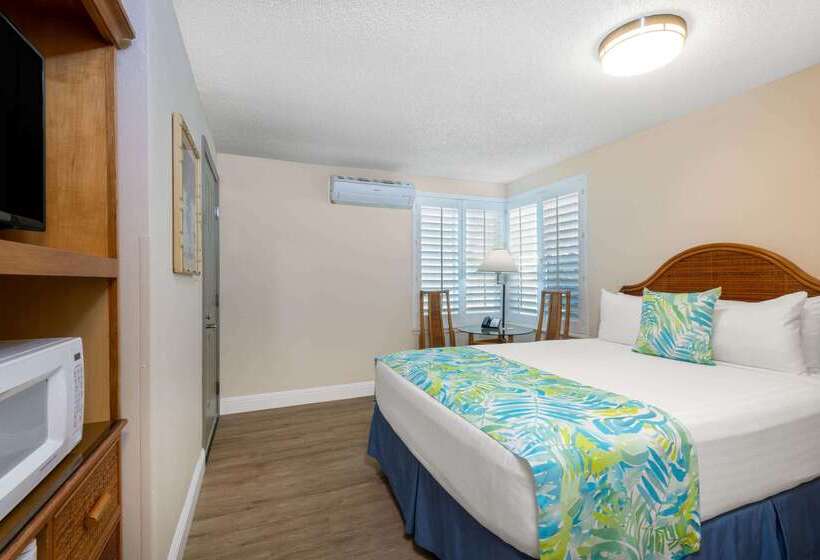 Hotelli Days Inn By Wyndham Maui Oceanfront