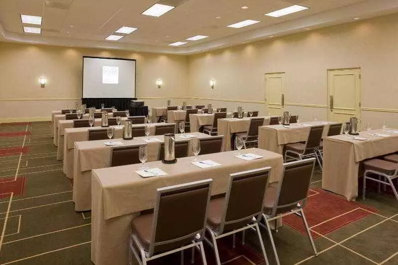 فندق Four Points by Sheraton Houston Memorial City