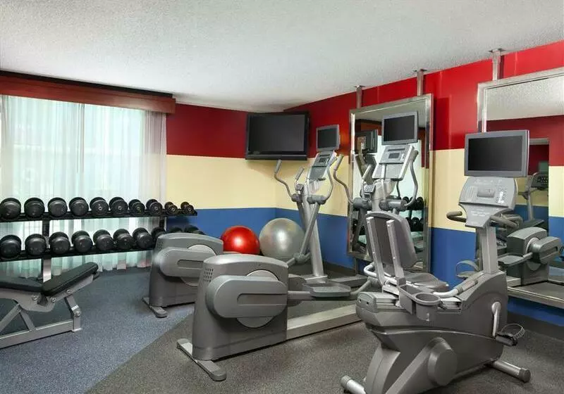 فندق Four Points by Sheraton Houston Memorial City