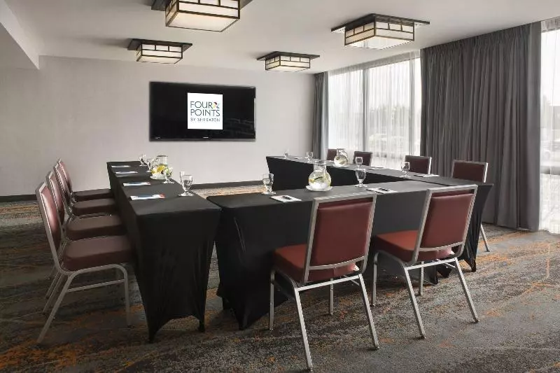 Szálloda Four Points Philadelphia Northeast