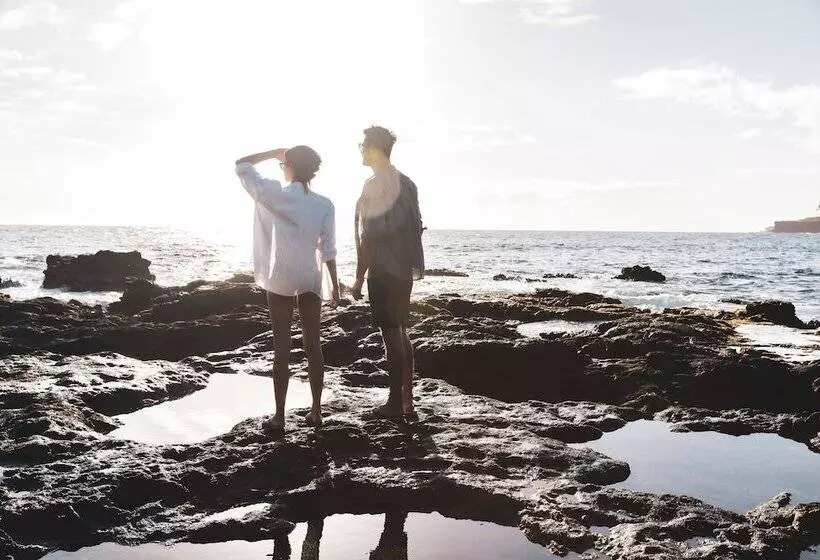 בית מלון כפרי Four Seasons Resort Lana I