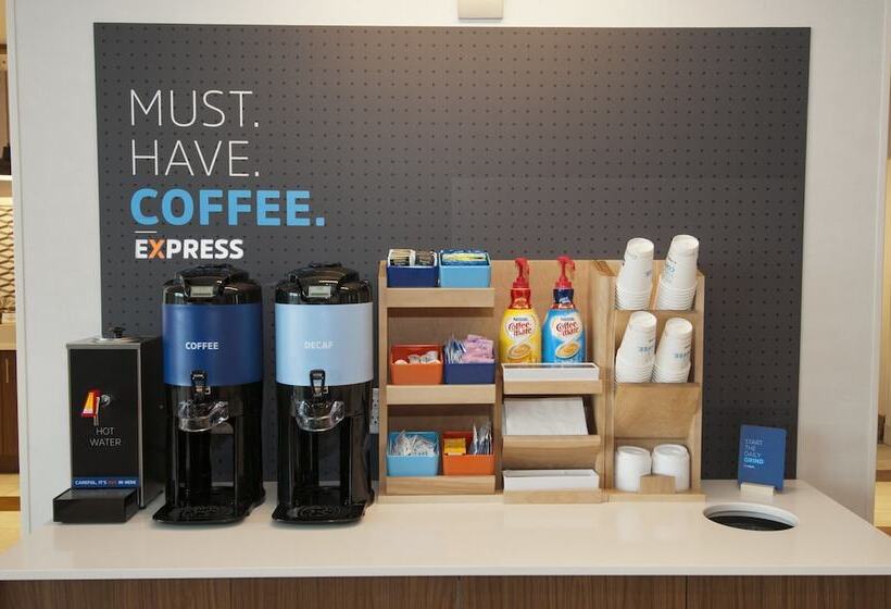 Szálloda Holiday Inn Express & Suites Johnstown, An Ihg