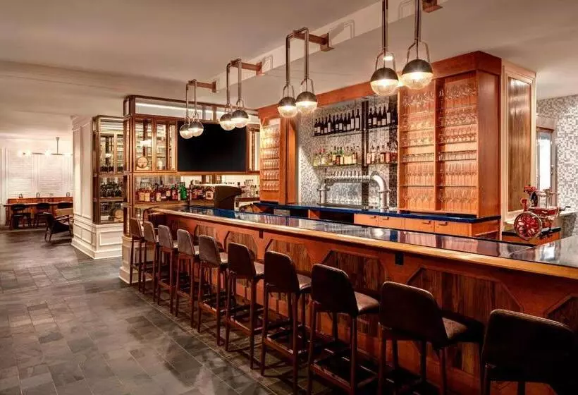 Отель Le Méridien Indianapolis