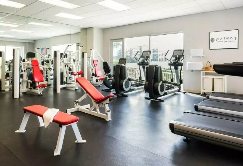 Отель Pullman Miami Airport