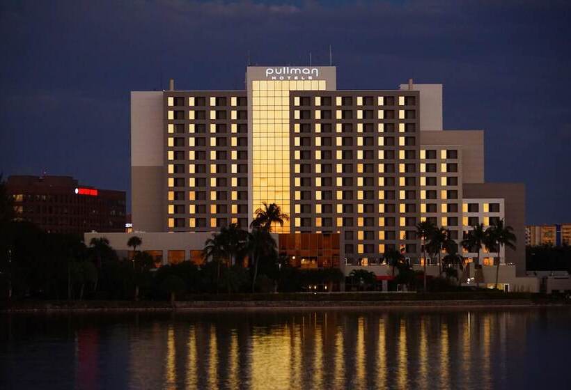 هتل Pullman Miami Airport