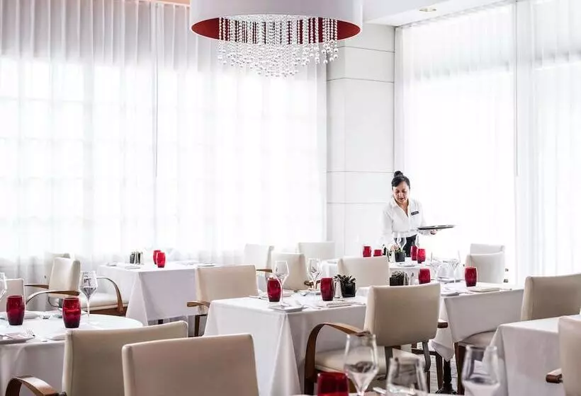 Отель Pullman Miami Airport