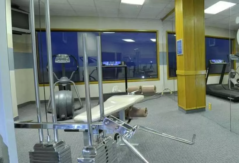 Otel Promenade Inn & Suites Oceanfront