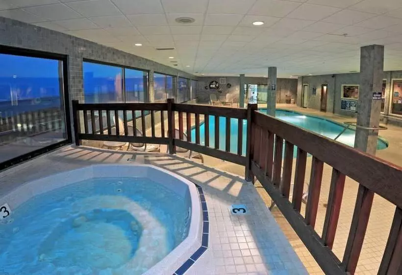 Otel Promenade Inn & Suites Oceanfront
