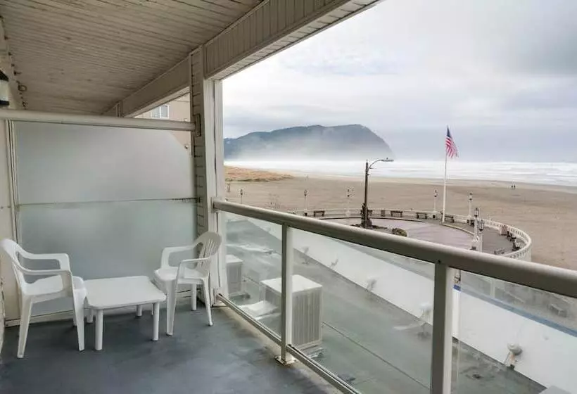 Otel Promenade Inn & Suites Oceanfront