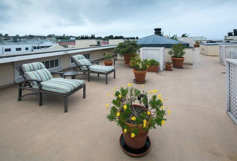 هتل Spindrift Inn