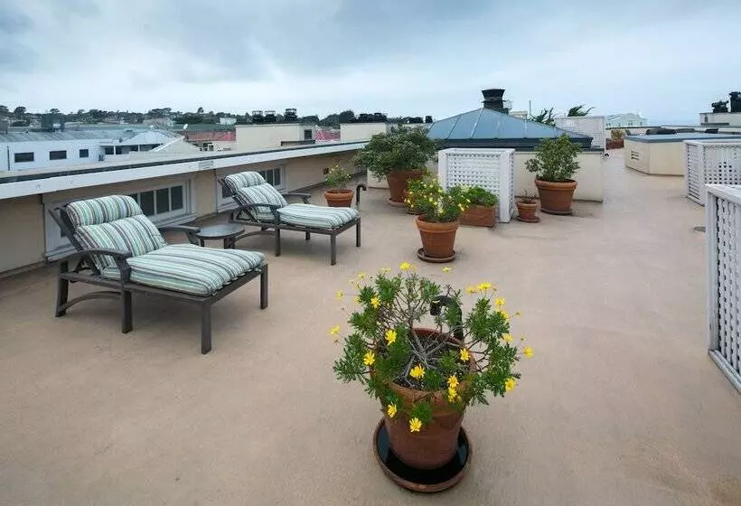 فندق Spindrift Inn