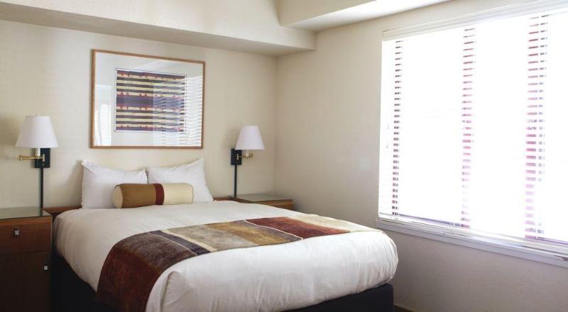 Отель Squaw Valley Lodge