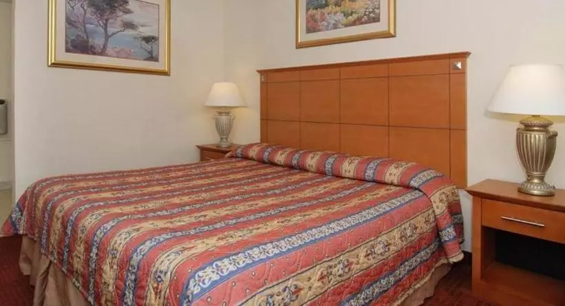 هتل Starlight Inn