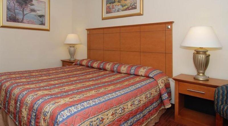 فندق Starlight Inn