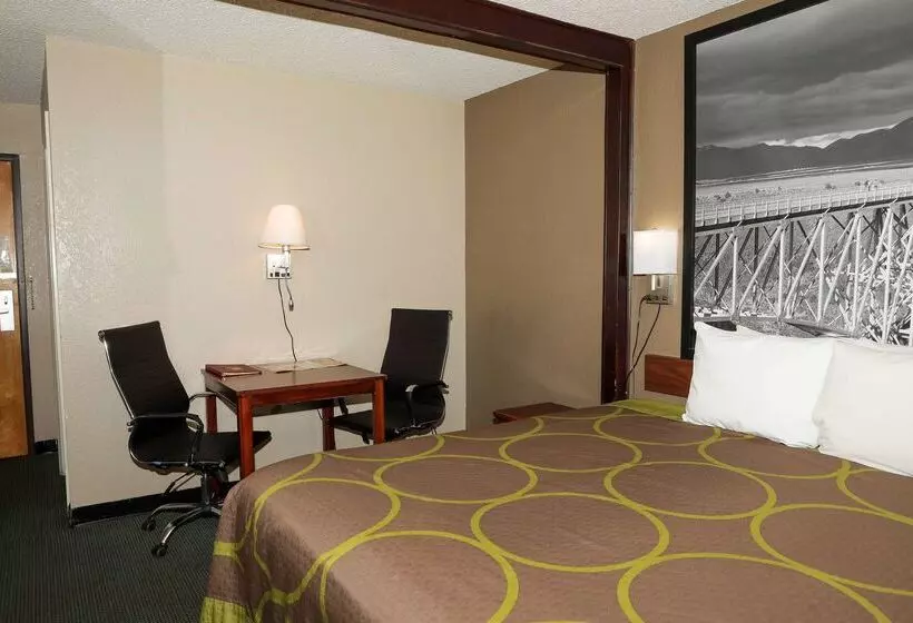 Отель Super 8 By Wyndham Gallup