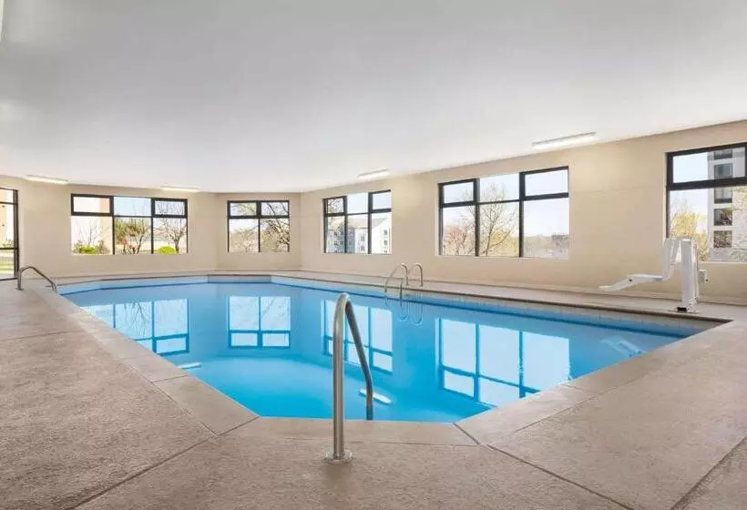 فندق Luxe Studios