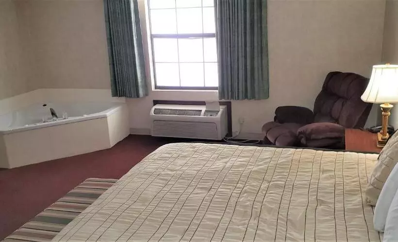 هتل Swiss Village Inn