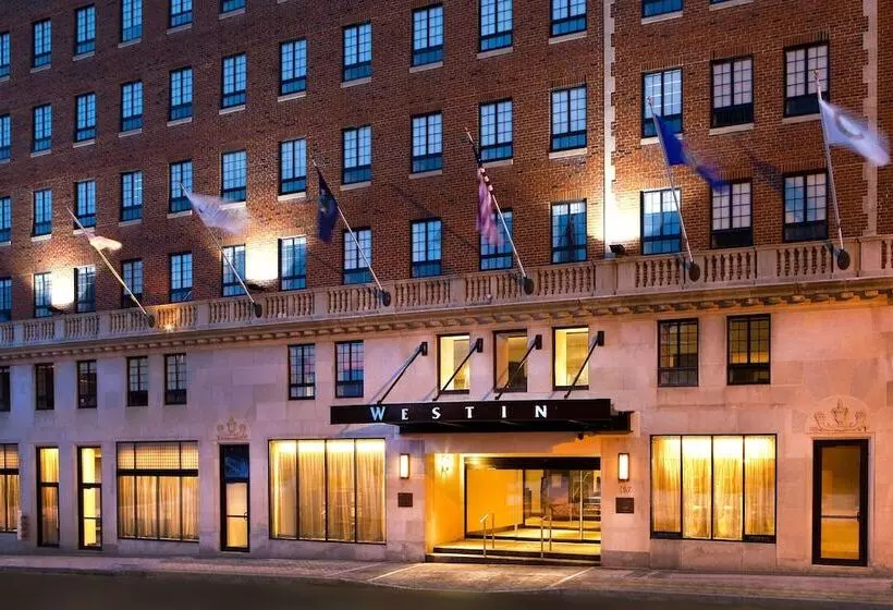 Отель The Westin Portland Harborview