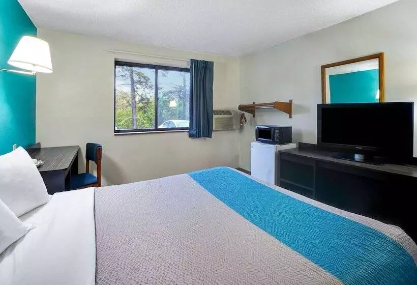 Motel 6 Montoursville, Pa   Williamsport