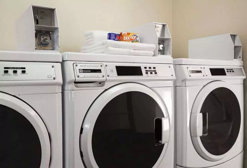 مُتل Super 8 By Wyndham Bozeman