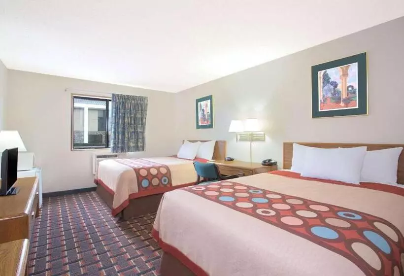 Motel Super 8 By Wyndham Douglas