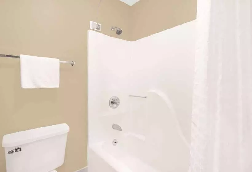 Мотель Super 8 By Wyndham East Moline