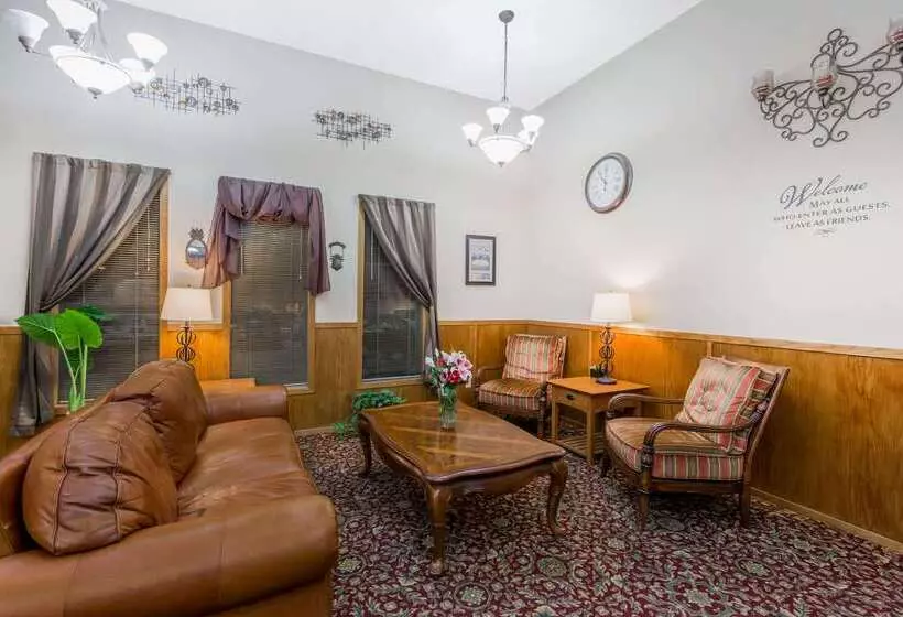 Motel Super 8 By Wyndham Manhattan Ks