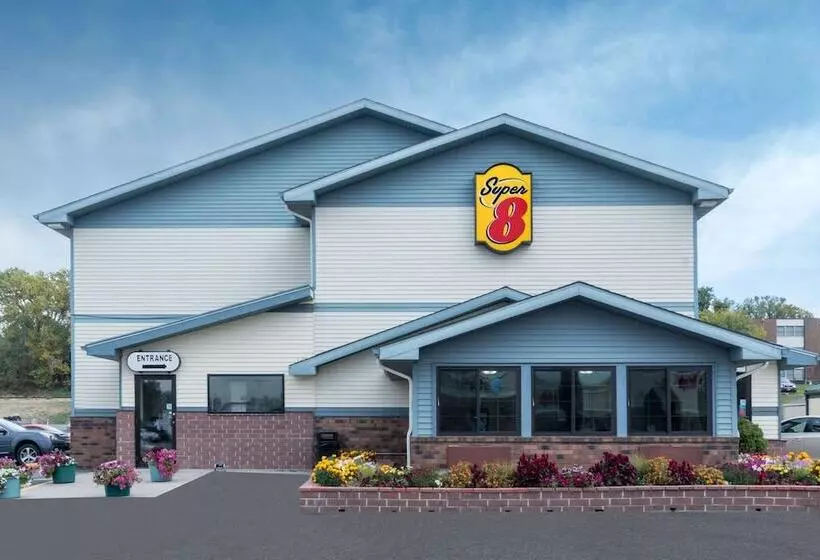فندق على الطريق Super 8 By Wyndham Pierre Sd