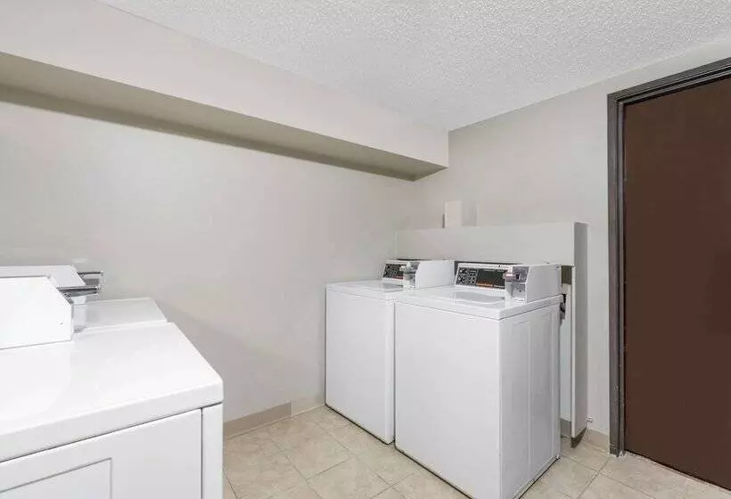 فندق على الطريق Super 8 By Wyndham Pierre Sd