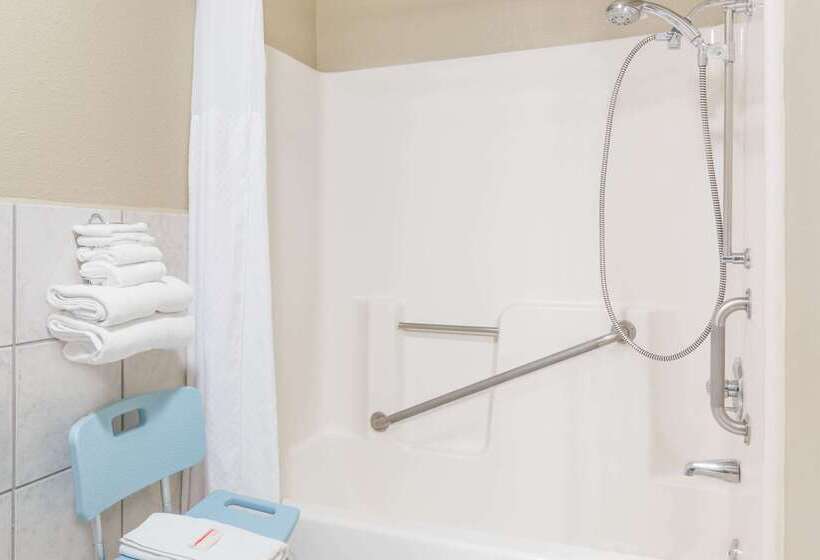 مُتل Super 8 By Wyndham Redding