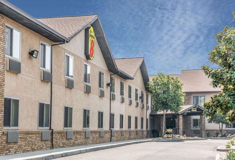 مُتل Super 8 By Wyndham Redding