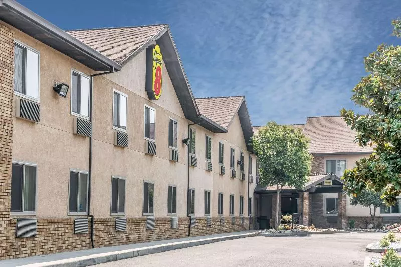 Motel Super 8 By Wyndham Redding