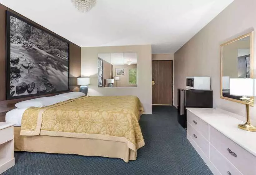 فندق على الطريق Super 8 By Wyndham Shelton