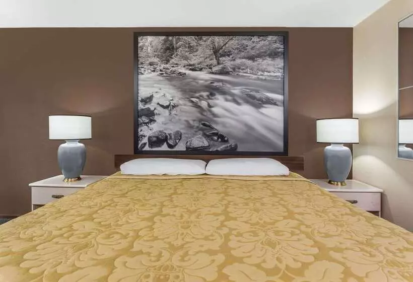 فندق على الطريق Super 8 By Wyndham Shelton