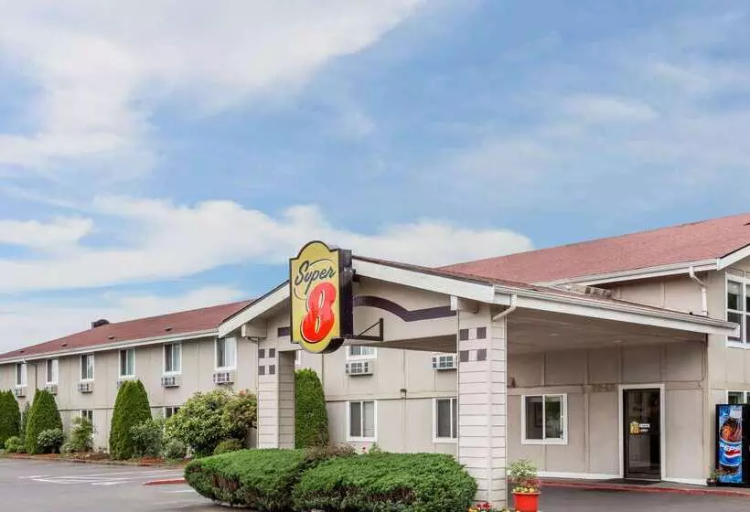 فندق على الطريق Super 8 By Wyndham Shelton