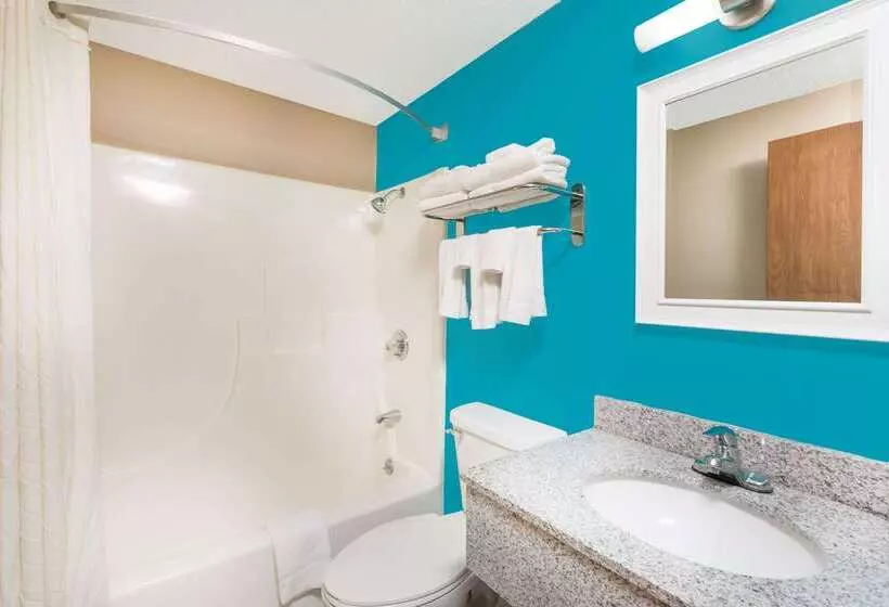 모텔 Super 8 By Wyndham Spencer