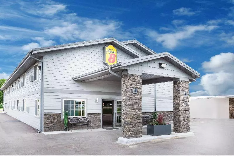 모텔 Super 8 By Wyndham Spencer