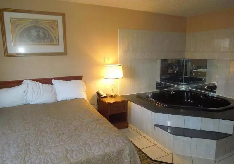 Мотель Super 8 By Wyndham Waldorf