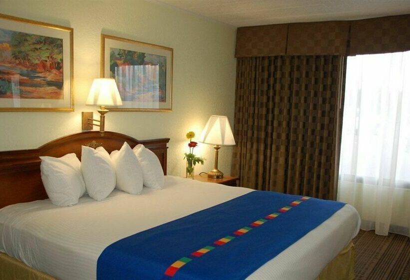 Radisson Hotel Sharon