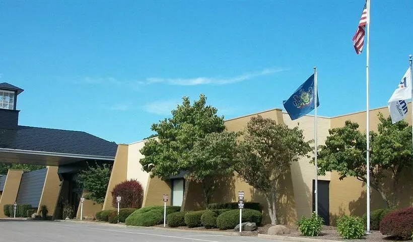 Radisson Hotel Sharon