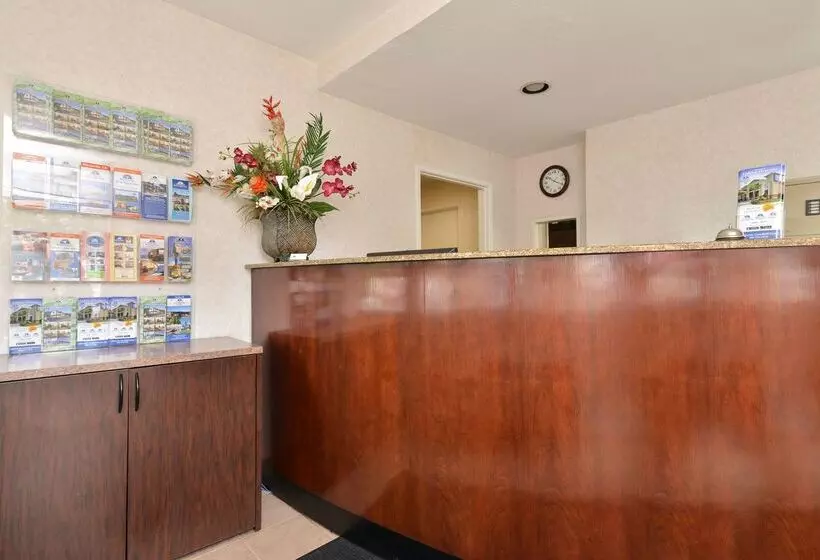 בית מלון כפרי Americas Best Value Inn San Jose Convention Center