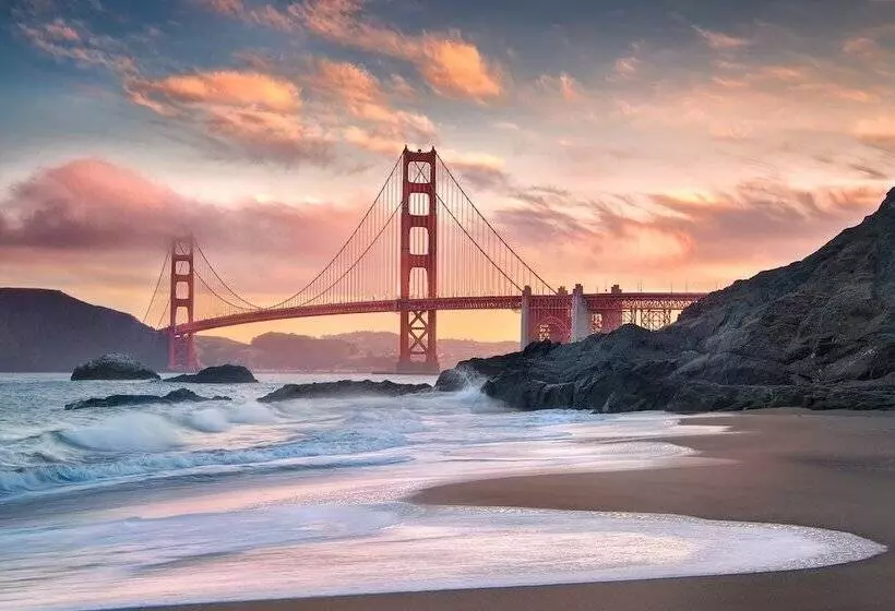 호텔 Budget Inn Of Hayward