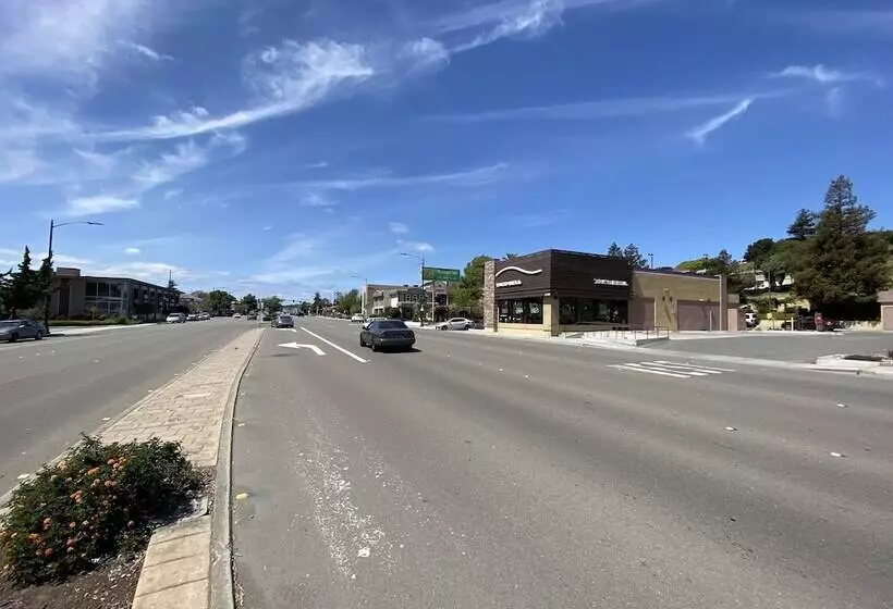 호텔 Budget Inn Of Hayward