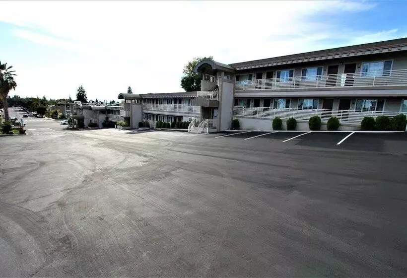 호텔 Budget Inn Of Hayward